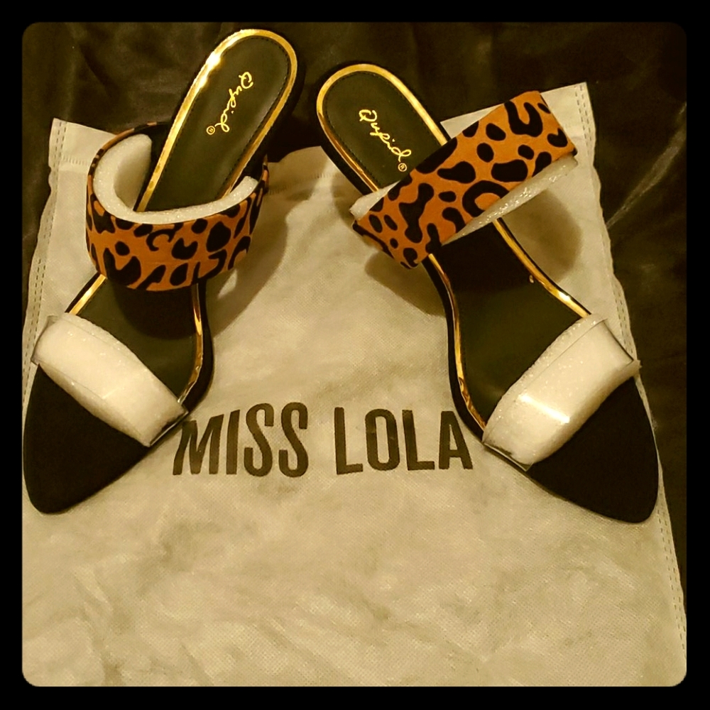 Miss Lola Leopard sandals
